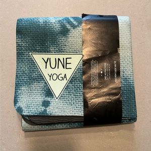 NWT Yune Yoga Foldable Mat